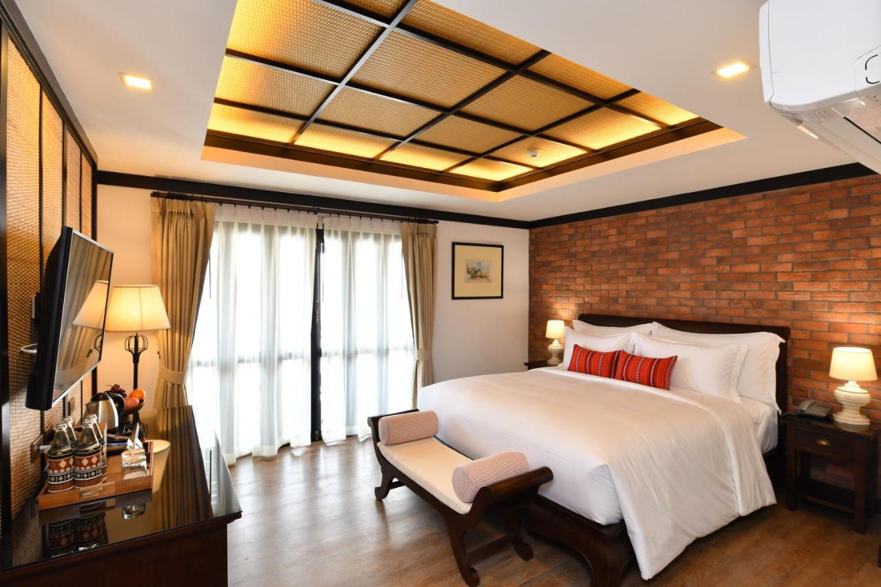 El Barrio Lanna Hotel Chiang Mai Exterior photo