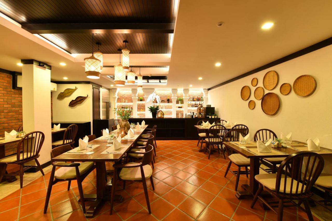 El Barrio Lanna Hotel Chiang Mai Exterior photo
