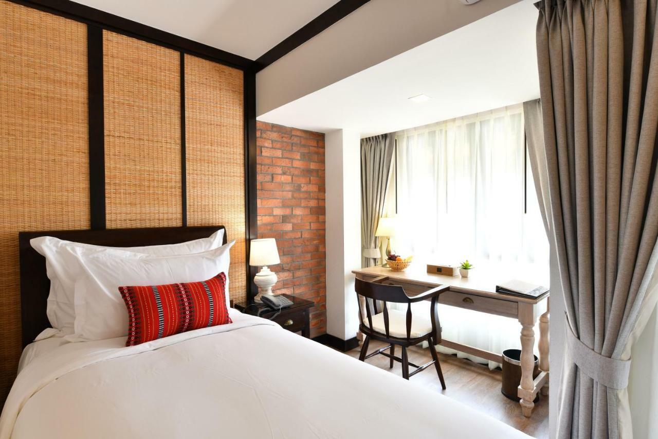 El Barrio Lanna Hotel Chiang Mai Exterior photo