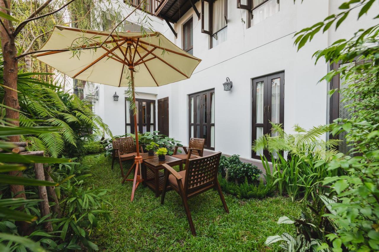 El Barrio Lanna Hotel Chiang Mai Exterior photo